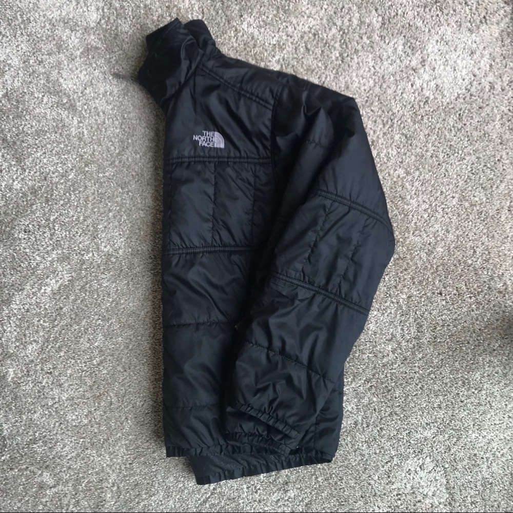 ON HOLD FOR @teamhystyk
(North Face Men’s Puffer)